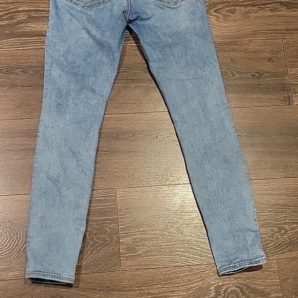 TRUE RELIGION HALLE HIGH RISE SKINNY JEANS
2 (26) - Picture 9 of 11